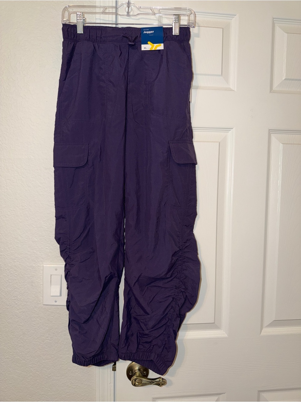 Old Navy Jogger Cargo Pants in Deep Purple